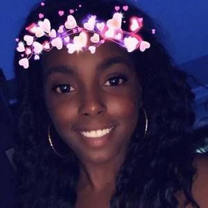 Meet your Posher, Sadé